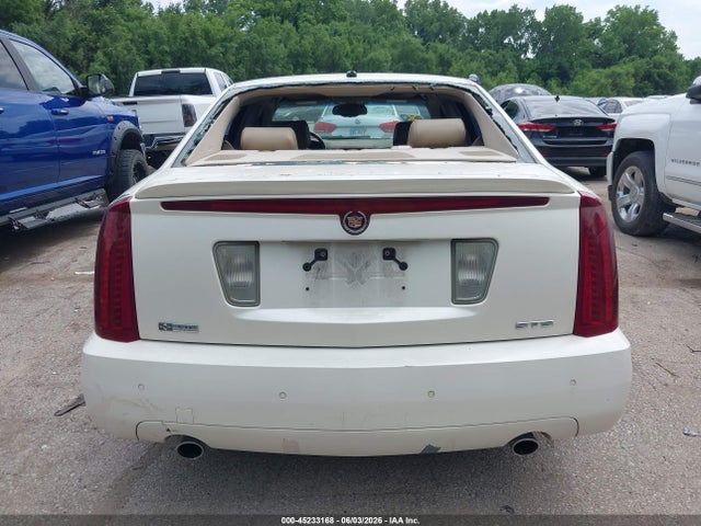 45233168 :رقم المزاد ، 1G6DC67A860100644 vin ، 2006 Cadillac Sts V8 مزاد بيع
