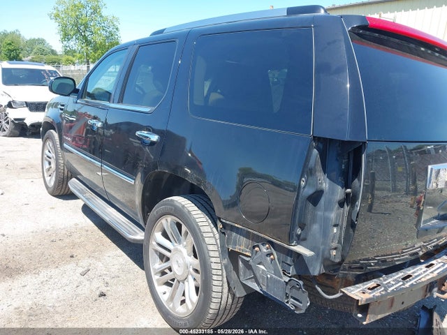 45233185 :رقم المزاد ، 1GYS4BEF4BR133035 vin ، 2011 Cadillac Escalade Luxury مزاد بيع