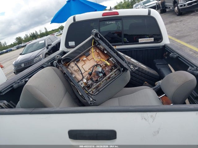 Продаж на аукціоні авто 2015 Toyota Tacoma Prerunner, vin: 5TFJX4GN1FX044100, номер лоту: 45233218