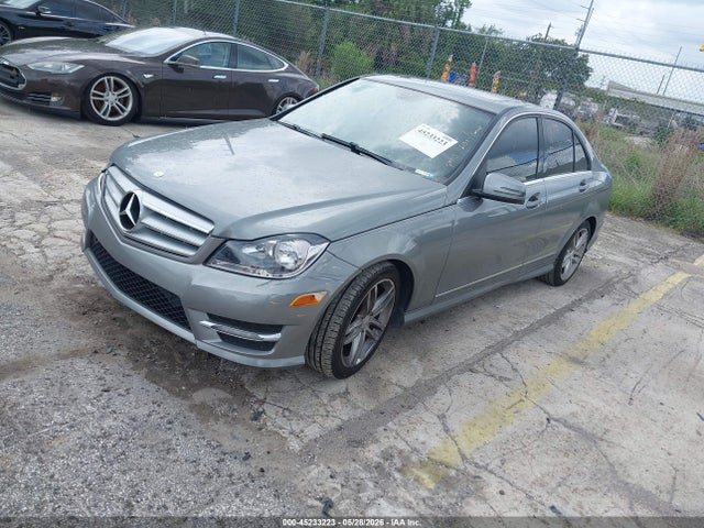 45233223 :رقم المزاد ، WDDGF4HB2DR290209 vin ، 2013 Mercedes-benz C 250 Sport مزاد بيع