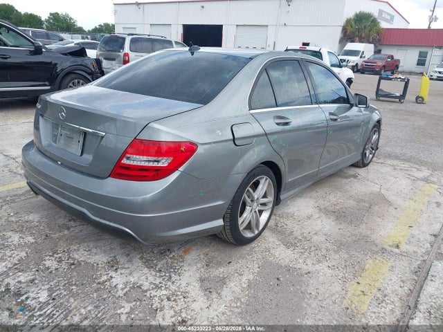 45233223 :رقم المزاد ، WDDGF4HB2DR290209 vin ، 2013 Mercedes-benz C 250 Sport مزاد بيع
