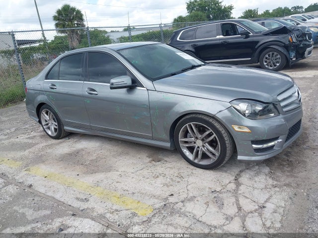 45233223 :رقم المزاد ، WDDGF4HB2DR290209 vin ، 2013 Mercedes-benz C 250 Sport مزاد بيع