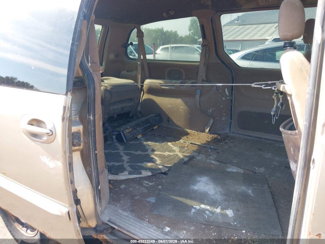 Продаж на аукціоні авто 2000 Chrysler Town & Country Lx, vin: 1C4GT44L6YB671643, номер лоту: 45233249