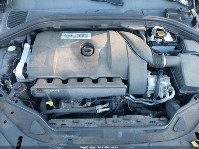 45233259 :رقم المزاد ، YV4902RK6F2664496 vin ، 2015 Volvo Xc60 T6 مزاد بيع