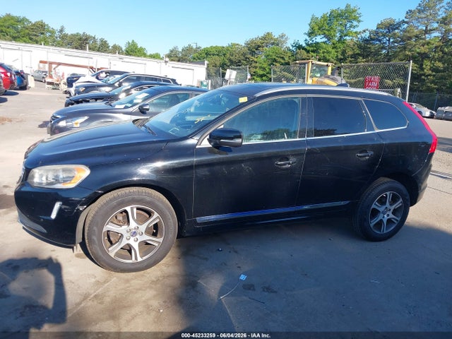 45233259 :رقم المزاد ، YV4902RK6F2664496 vin ، 2015 Volvo Xc60 T6 مزاد بيع