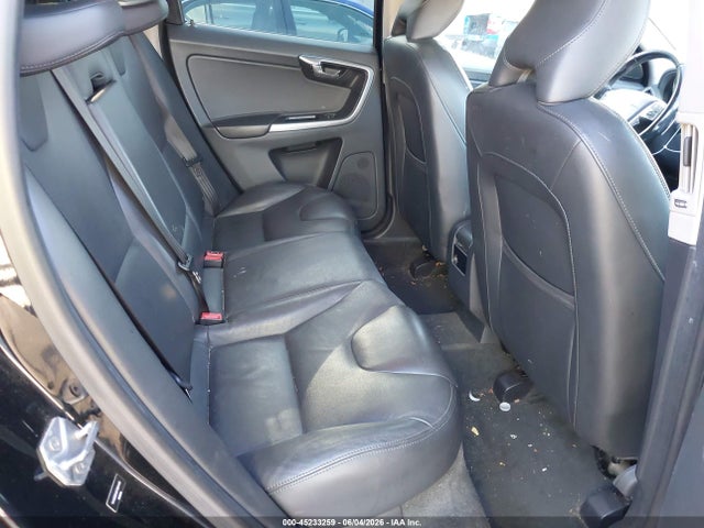 45233259 :رقم المزاد ، YV4902RK6F2664496 vin ، 2015 Volvo Xc60 T6 مزاد بيع