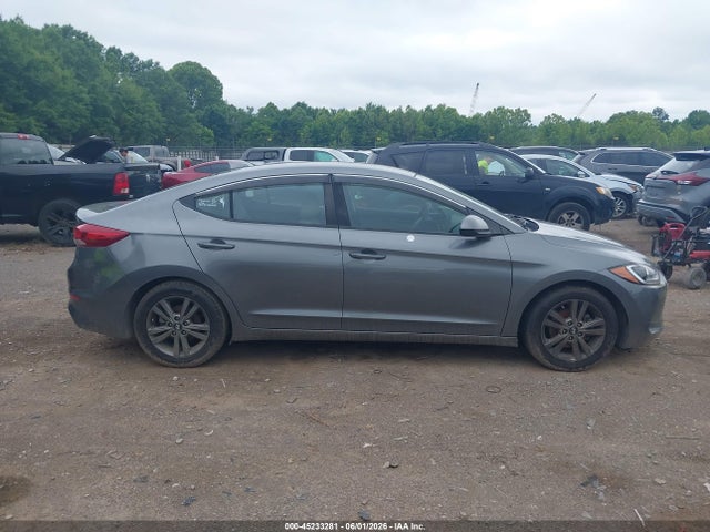 Продаж на аукціоні авто 2018 Hyundai Elantra Sel, vin: 5NPD84LF9JH301209, номер лоту: 45233281