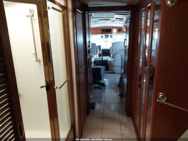 1998 Spartan Motors Motorhome 4vz მანქანა იყიდება აუქციონზე, vin: 4VZBN1091WC028376, აუქციონის ნომერი: 45233289