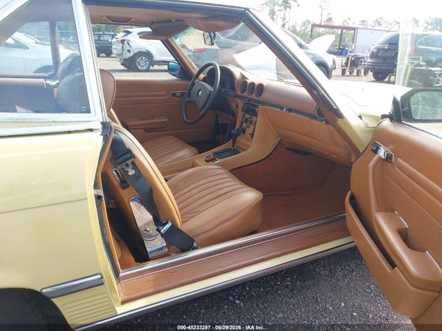 45233297 :رقم المزاد ، 10704412020760 vin ، 1974 Mercedes-benz Sl Convertible مزاد بيع