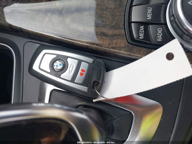 BMW 3 Series 328i 2016 WBA8E9C57GK648043 Image 11