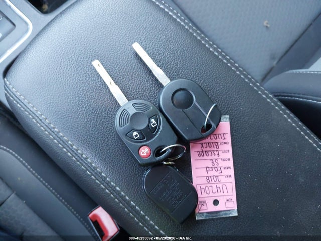 45233392 :رقم المزاد ، 1FMCU9GD3JUD24161 vin ، 2018 Ford Escape Se مزاد بيع