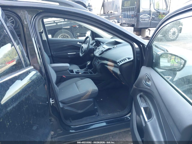 45233392 :رقم المزاد ، 1FMCU9GD3JUD24161 vin ، 2018 Ford Escape Se مزاد بيع