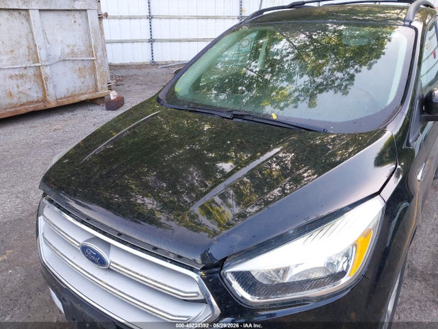 45233392 :رقم المزاد ، 1FMCU9GD3JUD24161 vin ، 2018 Ford Escape Se مزاد بيع
