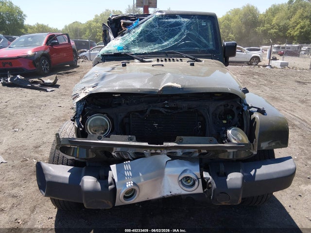 2015 Jeep Wrangler Unlimited Sahara მანქანა იყიდება აუქციონზე, vin: 1C4HJWEG4FL538118, აუქციონის ნომერი: 45233409