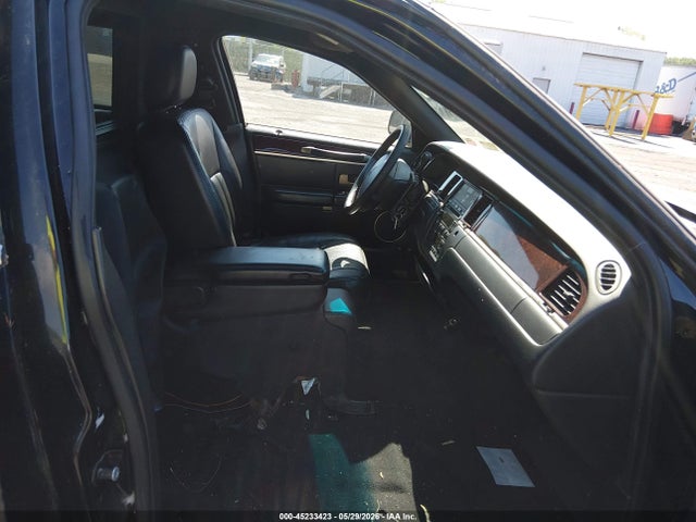 Продажа на аукционе авто 2007 Lincoln Town Car Executive, vin: 1L1FM88W97Y639007, номер лота: 45233423