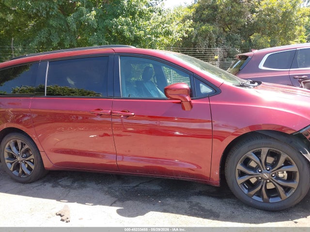 Продажа на аукционе авто 2019 Chrysler Pacifica Touring L Plus, vin: 2C4RC1EG7KR540237, номер лота: 45233455