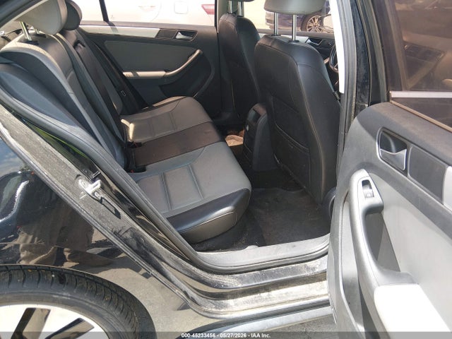 2015 Volkswagen Jetta Hybrid Sel Premium მანქანა იყიდება აუქციონზე, vin: 3VW637AJ4FM408375, აუქციონის ნომერი: 45233456