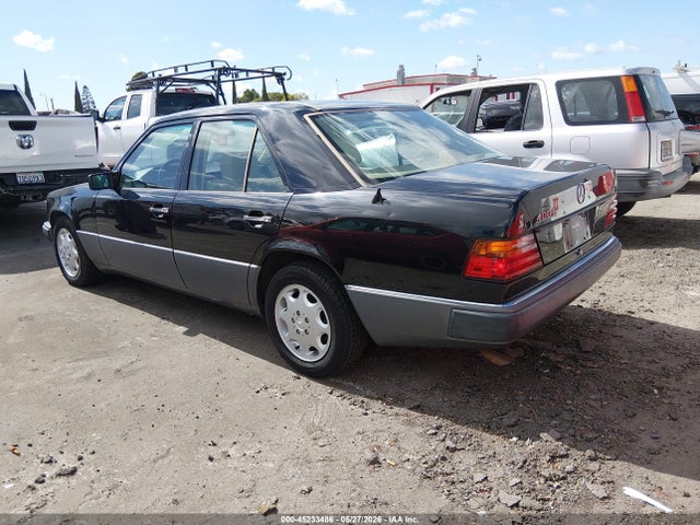 1993 Mercedes-benz 400 E მანქანა იყიდება აუქციონზე, vin: WDBEA34E2PC001460, აუქციონის ნომერი: 45233486