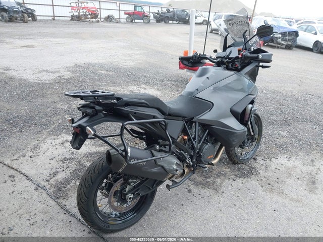 KTM 1290 Super Adventure S 2022 VBKV79404NM960050 Image 4