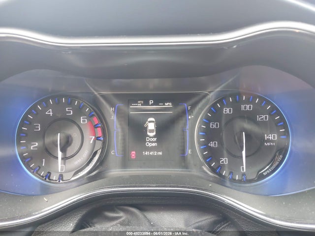 2015 Chrysler 200 S მანქანა იყიდება აუქციონზე, vin: 1C3CCCBB7FN675817, აუქციონის ნომერი: 45233594