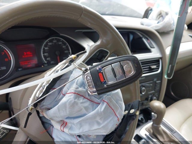 2011 Audi A4 2.0t Premium მანქანა იყიდება აუქციონზე, vin: WAUEFAFL5BN055512, აუქციონის ნომერი: 45233605