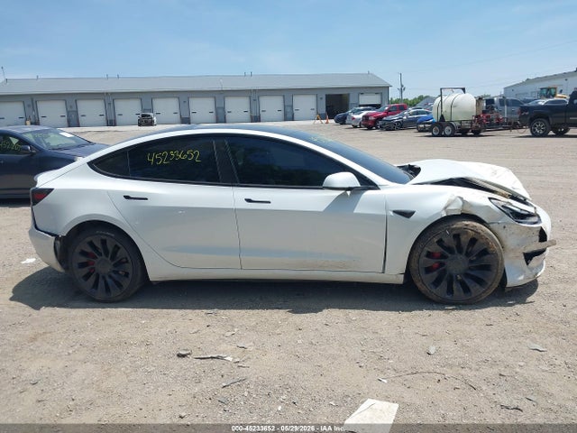 Tesla Model 3 Performance Dual Motor All-wheel Drive 2022 5YJ3E1EC7NF344182 Image 11
