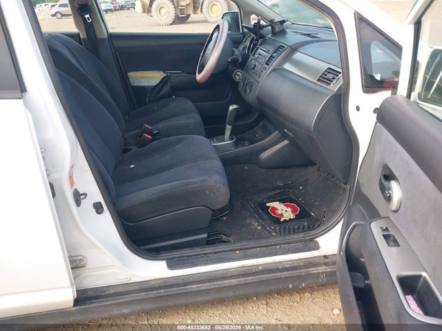 45233682 :رقم المزاد ، 3N1BC13E09L443703 vin ، 2009 Nissan Versa 1.8s مزاد بيع