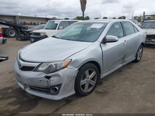 Toyota CAMRY SE 2014 4T1BF1FK5EU777520 Image 2