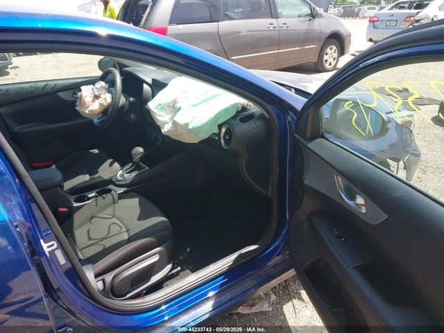 2023 Kia Forte Lxs მანქანა იყიდება აუქციონზე, vin: 3KPF24AD9PE595624, აუქციონის ნომერი: 45233743