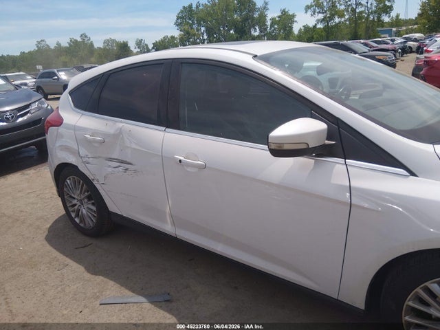 Продаж на аукціоні авто 2016 Ford Focus Titanium, vin: 1FADP3N25GL322494, номер лоту: 45233780