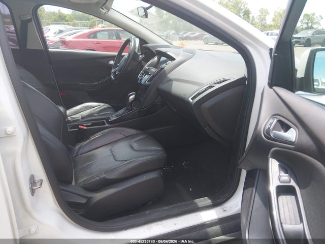 Продаж на аукціоні авто 2016 Ford Focus Titanium, vin: 1FADP3N25GL322494, номер лоту: 45233780