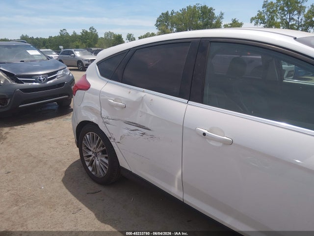 Продаж на аукціоні авто 2016 Ford Focus Titanium, vin: 1FADP3N25GL322494, номер лоту: 45233780