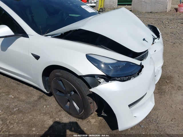 Tesla Model 3 Rear-wheel Drive 2023 5YJ3E1EA0PF563194 Image 20