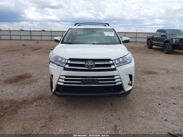 Toyota Highlander Limited Platinum 2017 5TDDZRFH8HS359856 Image 12
