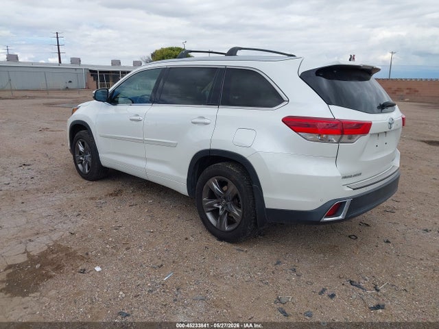 Toyota Highlander Limited Platinum 2017 5TDDZRFH8HS359856 Image 3