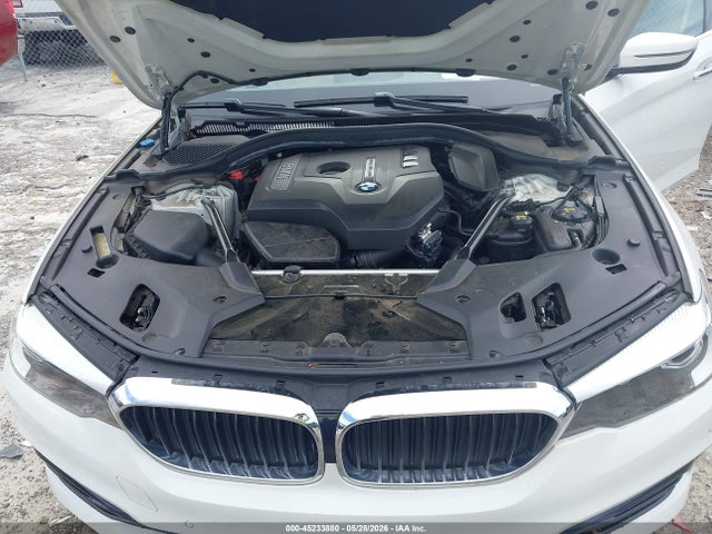 45233880 :رقم المزاد ، WBAJA5C54JWA36519 vin ، 2018 Bmw 530i مزاد بيع