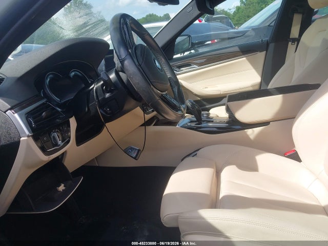 45233880 :رقم المزاد ، WBAJA5C54JWA36519 vin ، 2018 Bmw 530i مزاد بيع