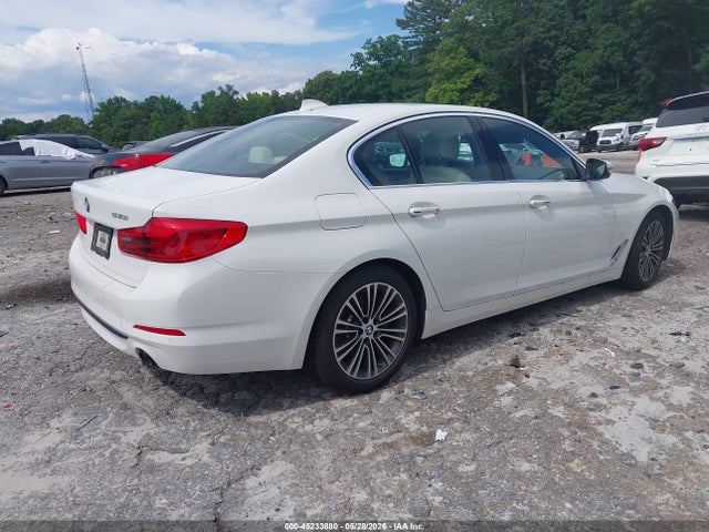 45233880 :رقم المزاد ، WBAJA5C54JWA36519 vin ، 2018 Bmw 530i مزاد بيع