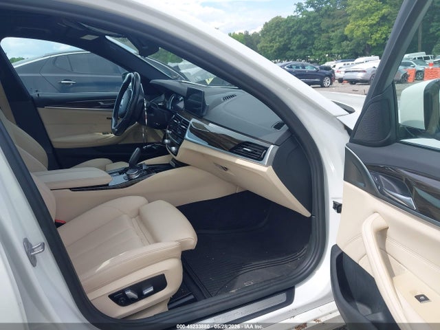 45233880 :رقم المزاد ، WBAJA5C54JWA36519 vin ، 2018 Bmw 530i مزاد بيع