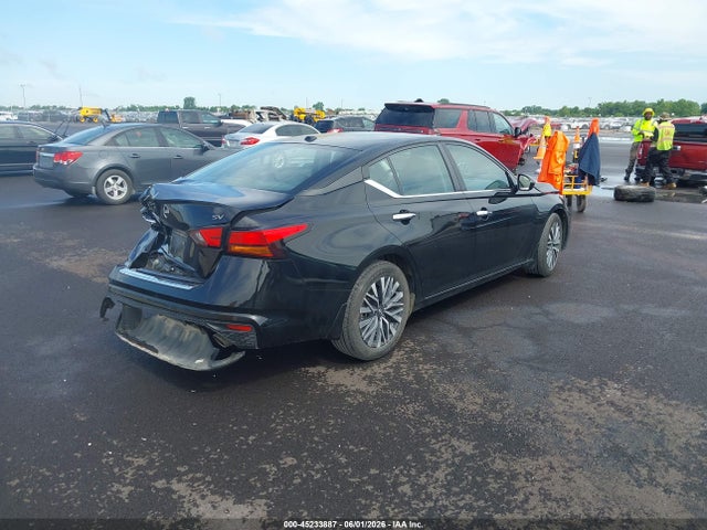45233887 :رقم المزاد ، 1N4BL4DV5PN335755 vin ، 2023 Nissan Altima Sv Fwd مزاد بيع