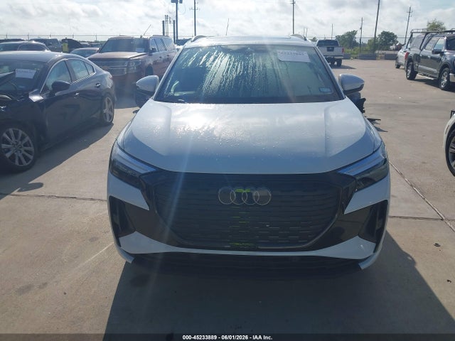 2024 Audi Q4 E-tron Premium Plus 55 Quattro მანქანა იყიდება აუქციონზე, vin: WA1LUBFZ3RP060601, აუქციონის ნომერი: 45233889