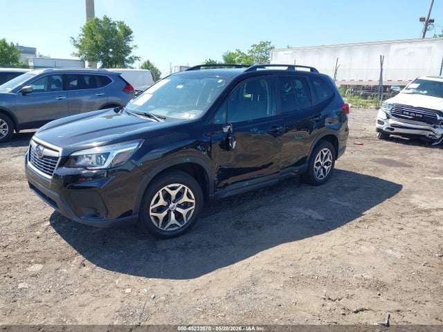 Subaru Forester Premium 2019 JF2SKAEC6KH407676 Image 2