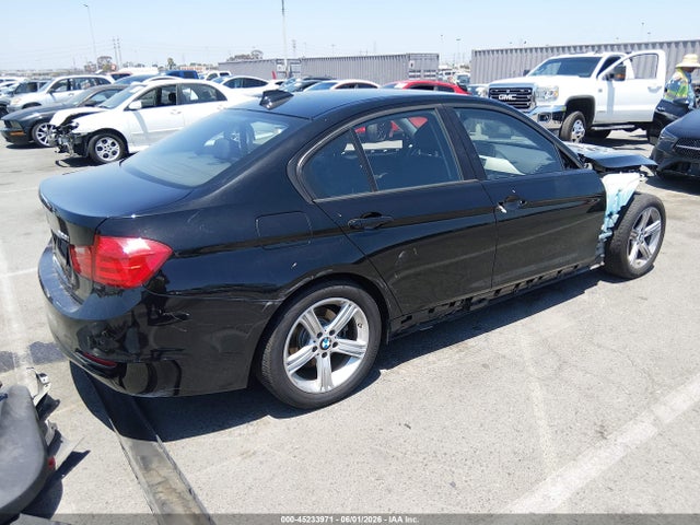 WBA3B1G57FNT01582 BMW 320i
