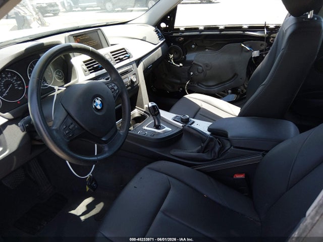 WBA3B1G57FNT01582 BMW 320i