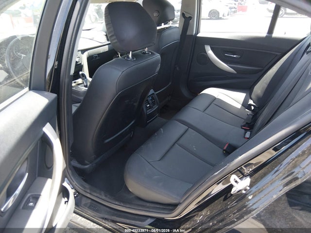 WBA3B1G57FNT01582 BMW 320i