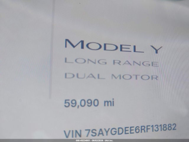 2024 Tesla Model Y Long Range Dual Motor All-wheel Drive მანქანა იყიდება აუქციონზე, vin: 7SAYGDEE6RF131882, აუქციონის ნომერი: 45234001