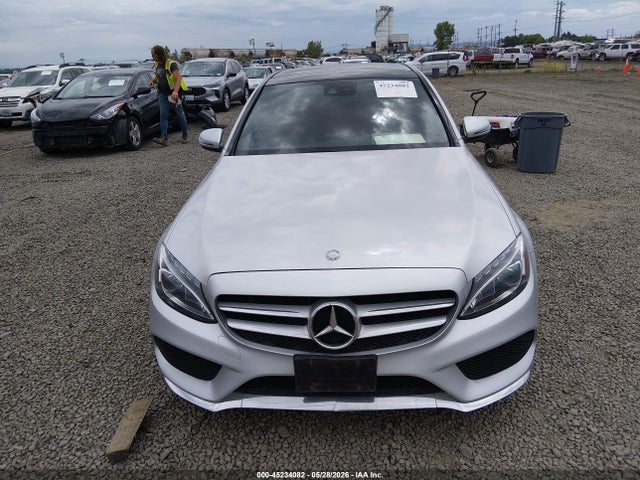 55SWF4KB5HU191943 Mercedes-Benz C 300 Sport 4matic