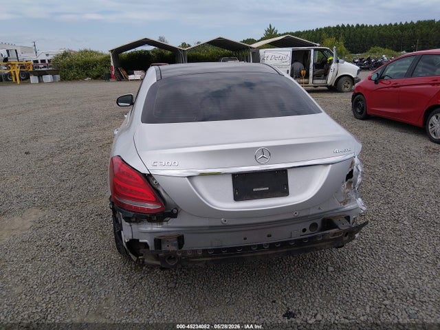 55SWF4KB5HU191943 Mercedes-Benz C 300 Sport 4matic