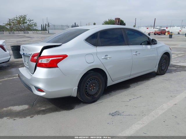 Nissan SENTRA S 2018 3N1AB7AP1JY260162 Image 4