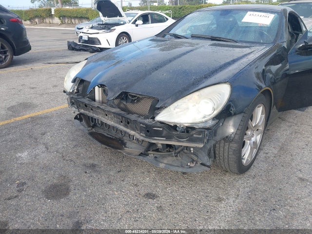 45234201 :رقم المزاد ، WDBWK56F05F044886 vin ، 2005 Mercedes-benz Slk 350 مزاد بيع